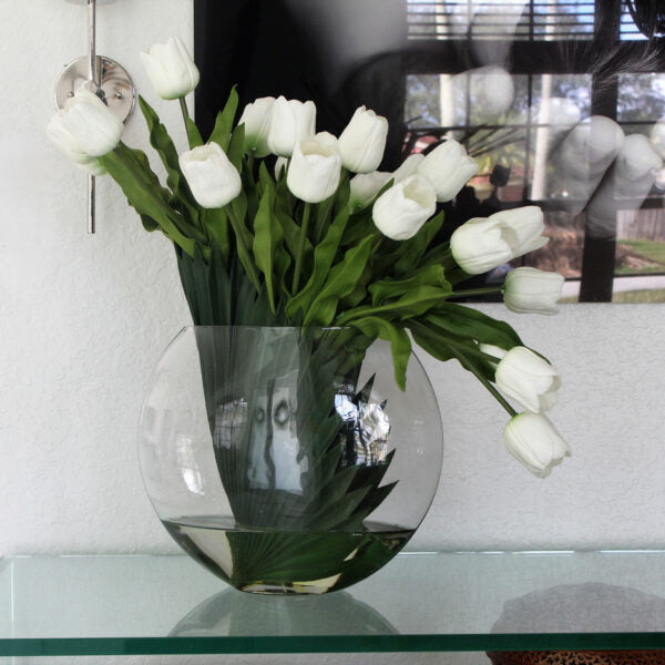 Premium Mondvase mit weißen Tulpen