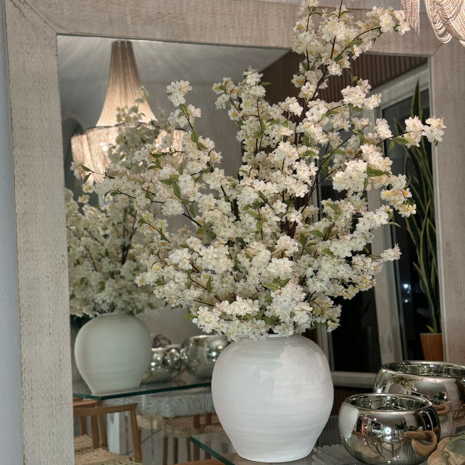 Premium Konos Vase mit Kirschblüten