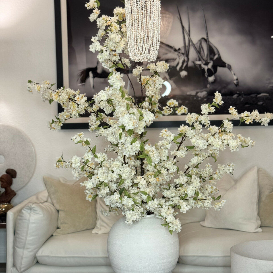 Premium Konos Vase mit Kirschblüten